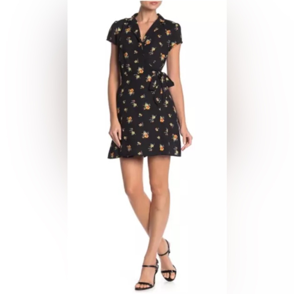 Kenedik | Lightweight Floral Wrap Dress |  Small | NWT